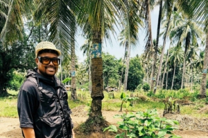 Apl.de.ap helps Filipino farmers