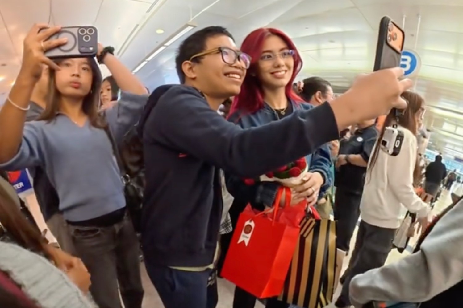BINI MIkha