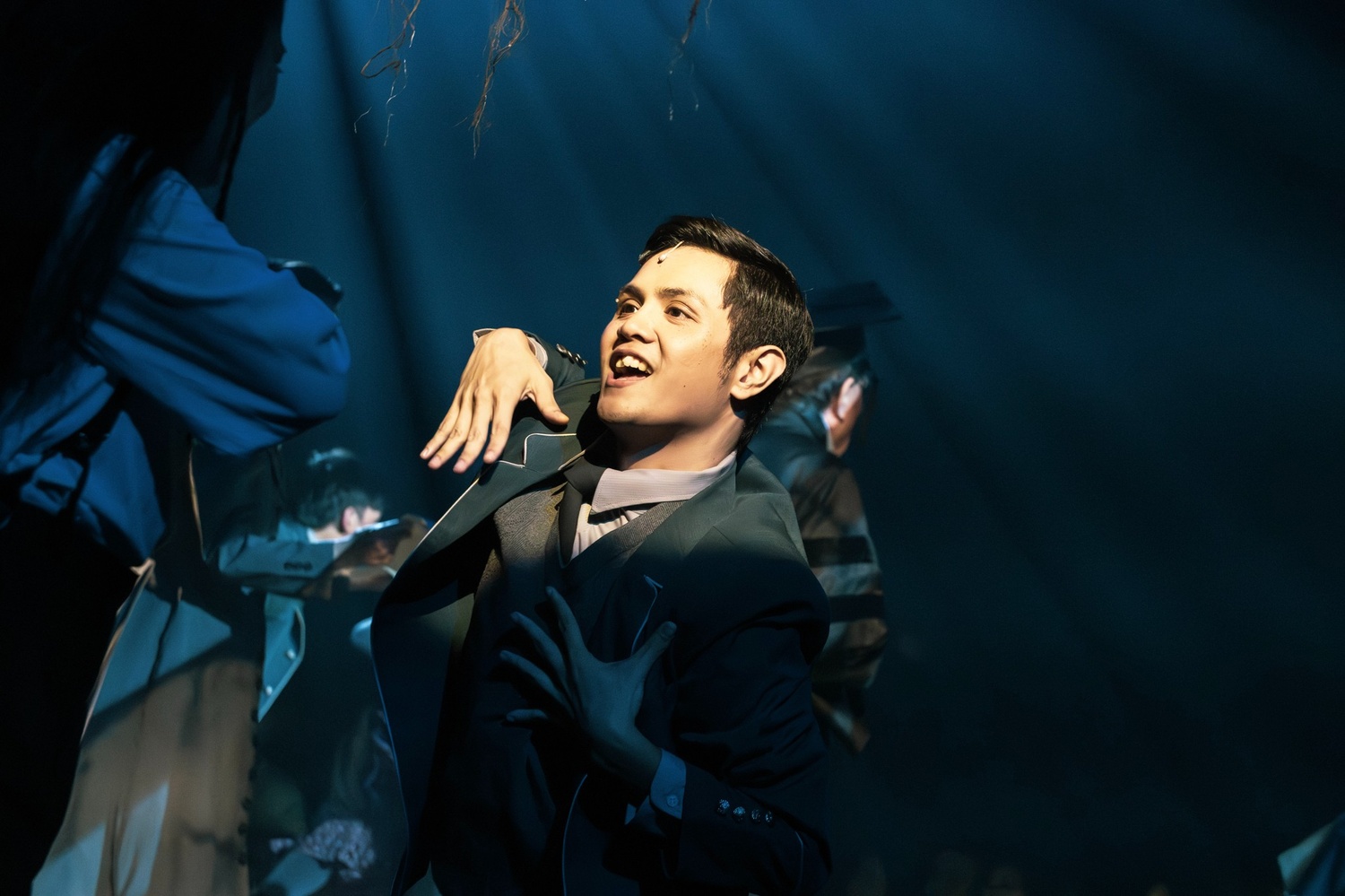 Elian Dominguez is Ernst Robel