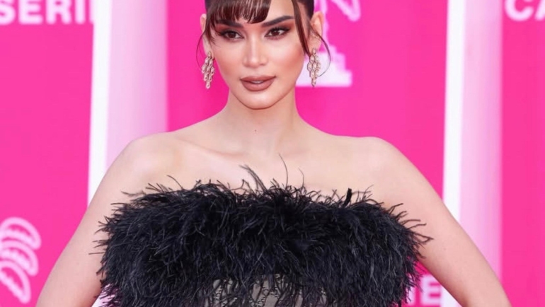 Pia Jauncey at Canneseries pink carpet