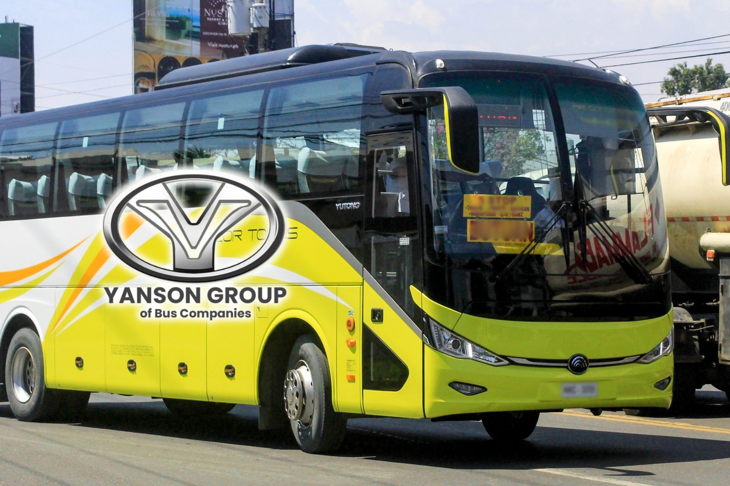 Yanson Bus