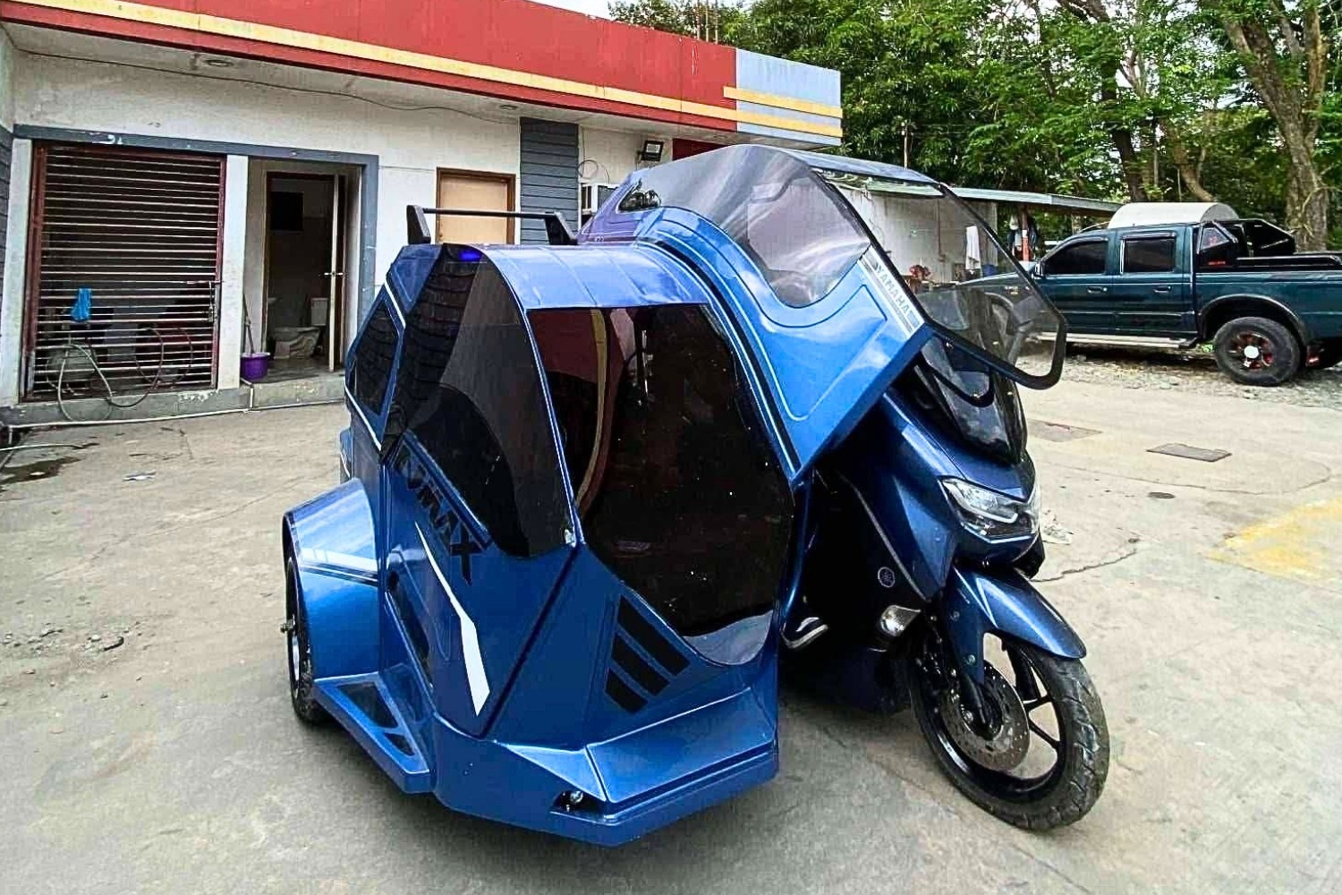 Hydraulic tricycles